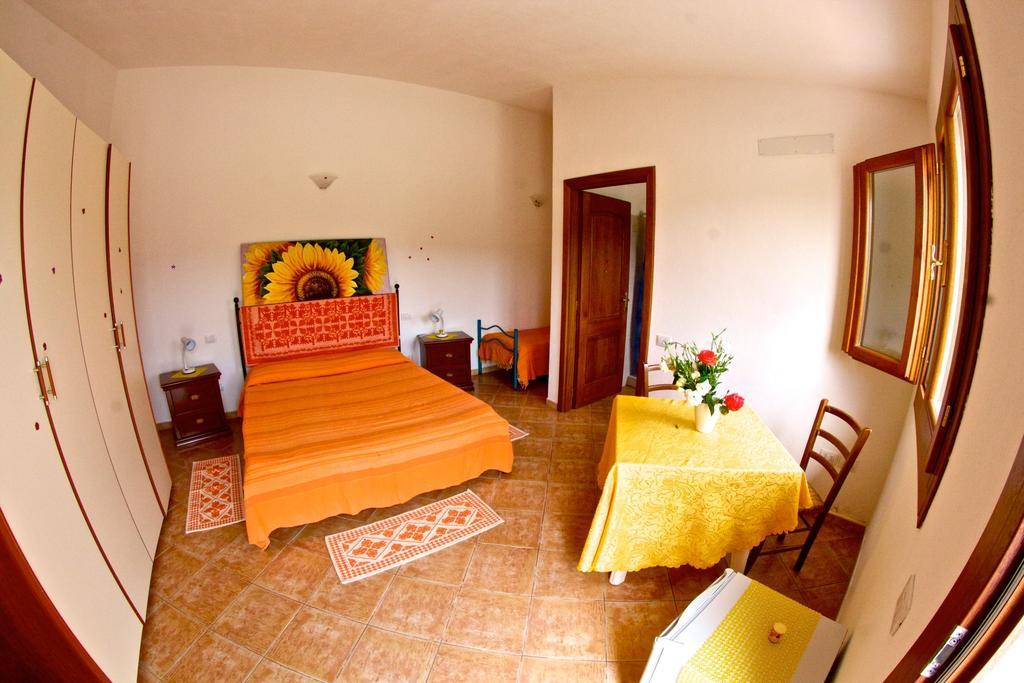 Вілла Agriturismo Sardo Campavaglio Екстер'єр фото