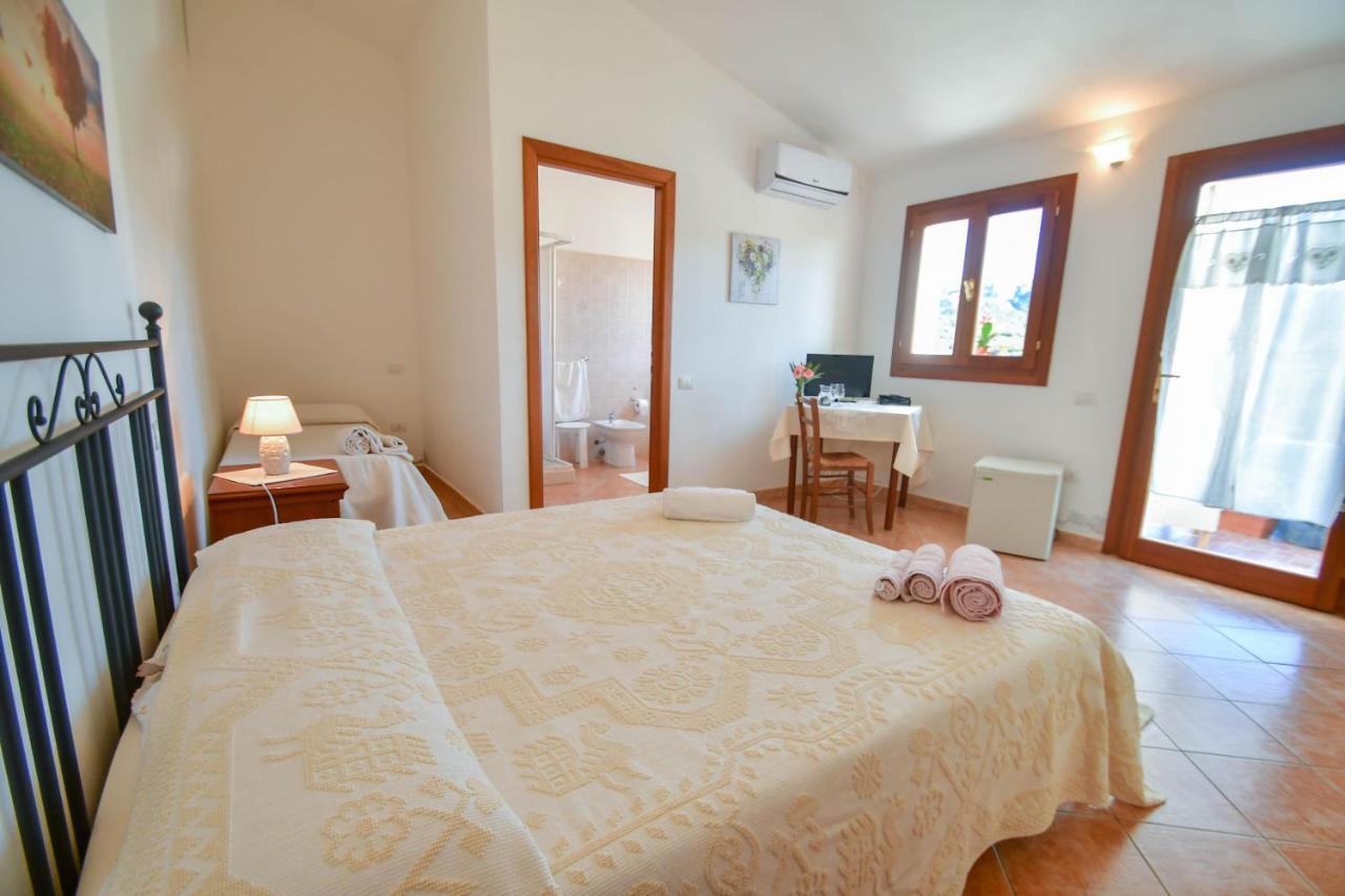 Вілла Agriturismo Sardo Campavaglio Екстер'єр фото