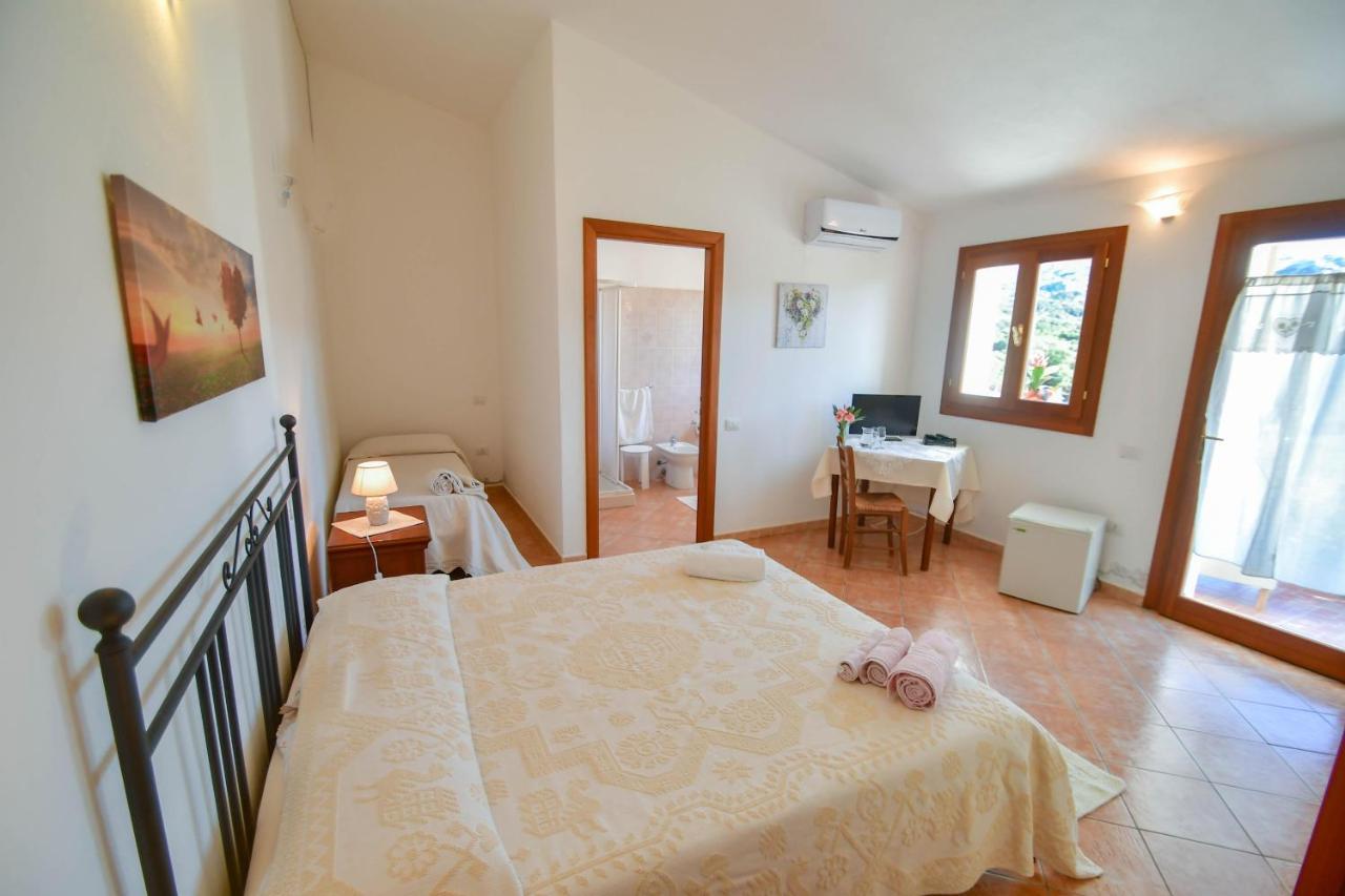 Вілла Agriturismo Sardo Campavaglio Екстер'єр фото